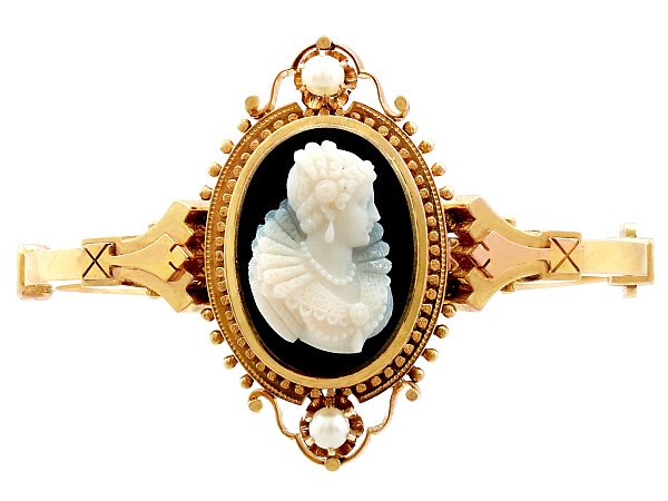 Cameo Bangle