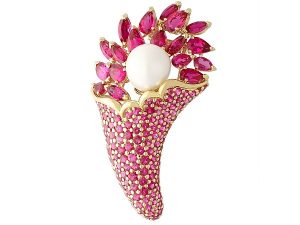 Most Valuable Antique Brooches in the World