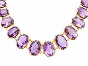 What Colour Jewellery to Wear with Grey Hair