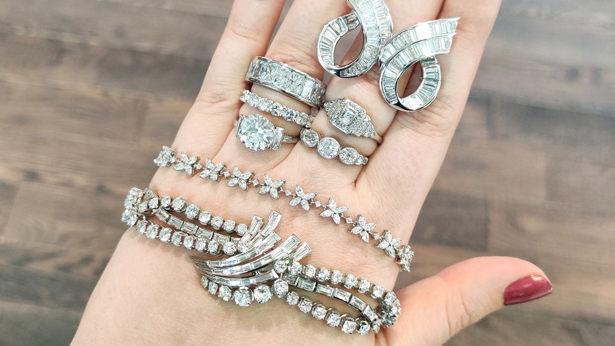 Pairing Diamond Jewellery With Your Outfit