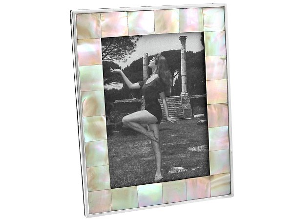pearl frame gift for men
