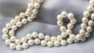 pearl necklace