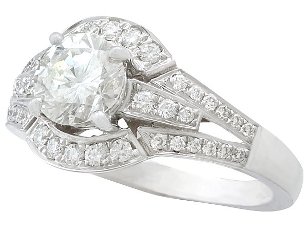diamond engagement ring