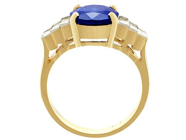 sapphire engagement ring