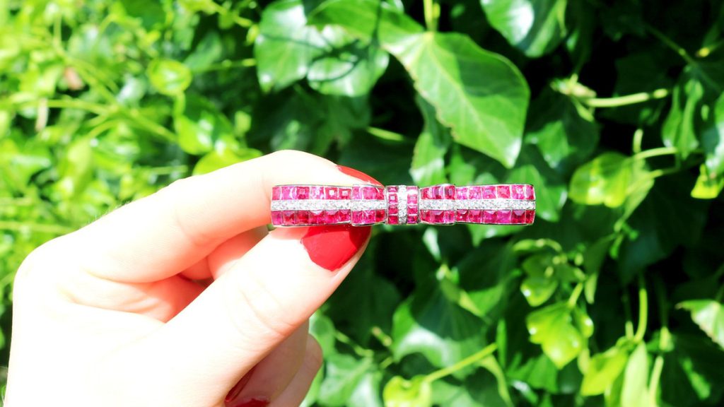 Why Trendy Brooches Are the Future