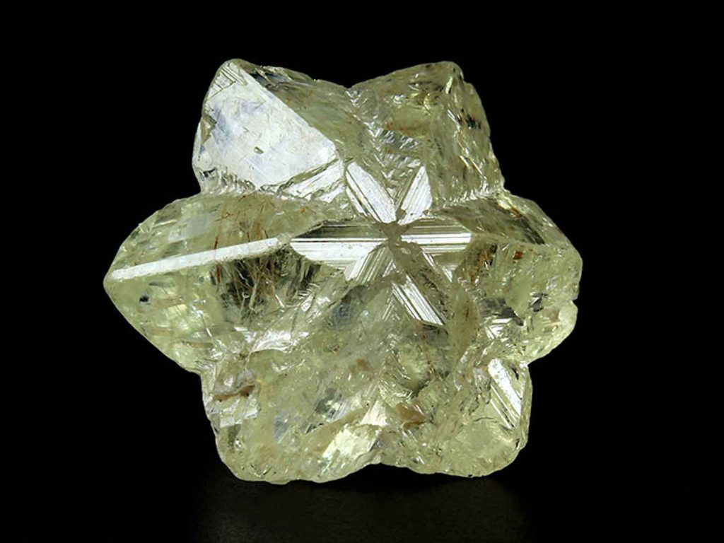 What Is the Meaning of Cat's Eye Chrysoberyl?