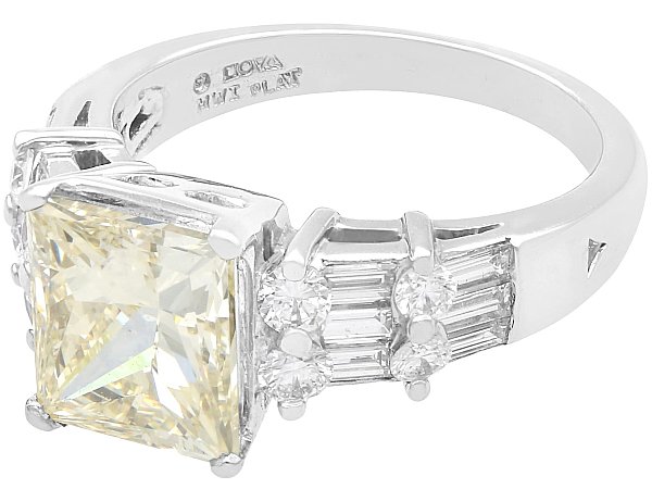 Platinum Engagement Rings