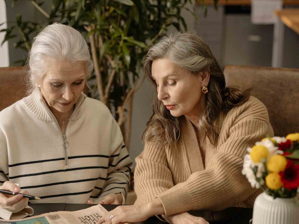 Can You Wear Gold with Grey Hair