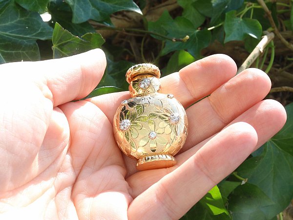 Unusual Luxury Scent Bottles