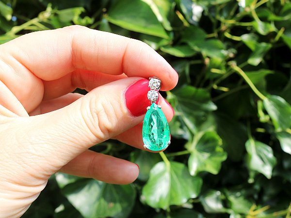 Angelia Jolie Emerald Earrings