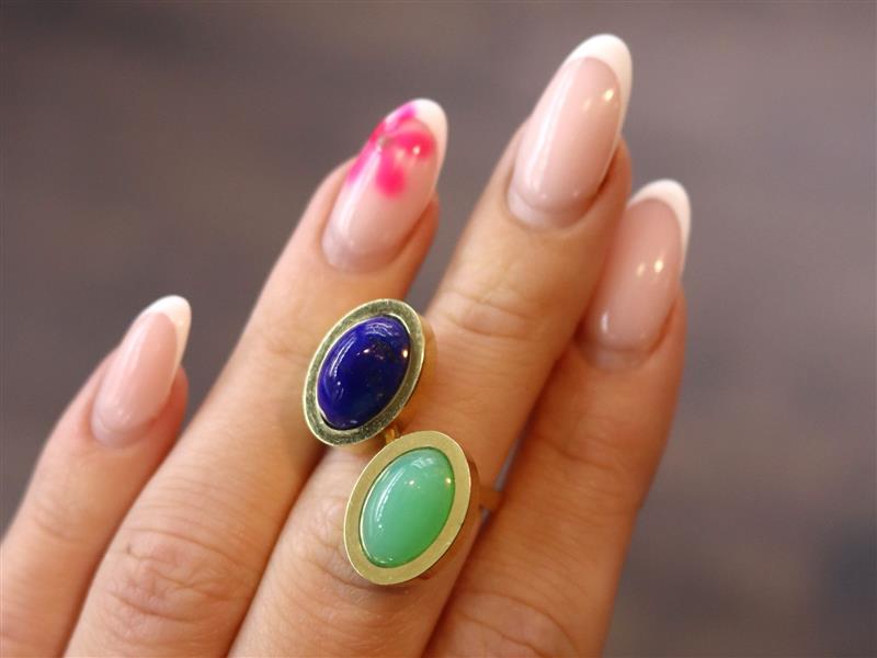 wearing 1970s double ring