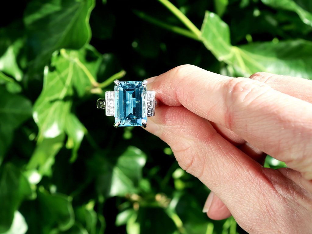 aquamarine and diamond ring