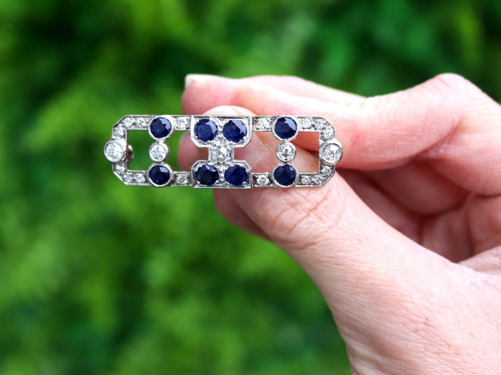 sapphire diamond and white gold Art Deco brooch 