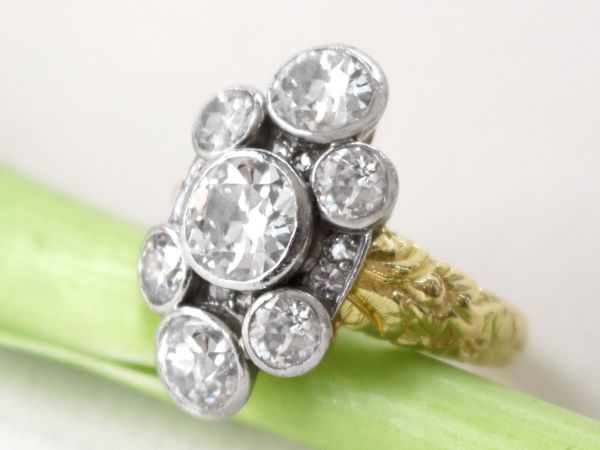 diamond and yellow gold cluster ring