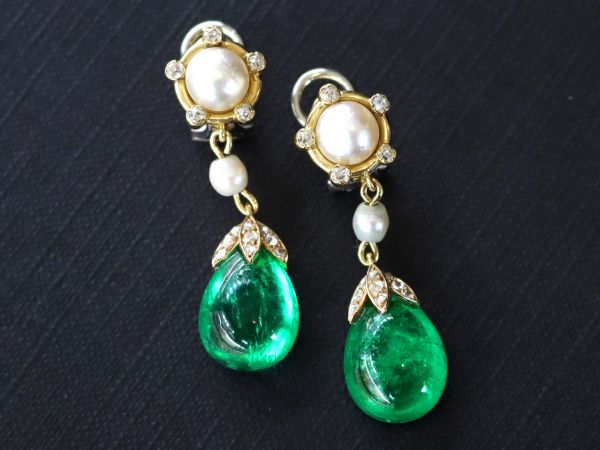 emerald pearl and yellow gold earrings 
