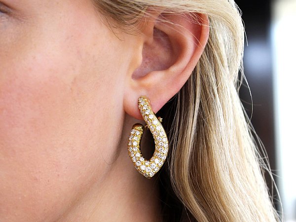 gold drop earring