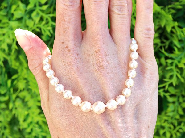 single strand pearl
